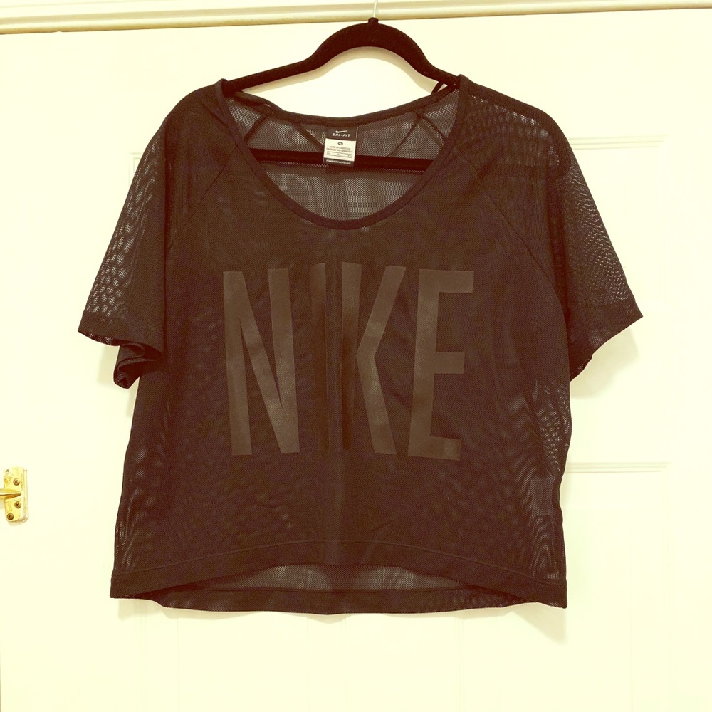🍂Nike XL black mesh crop top🍂